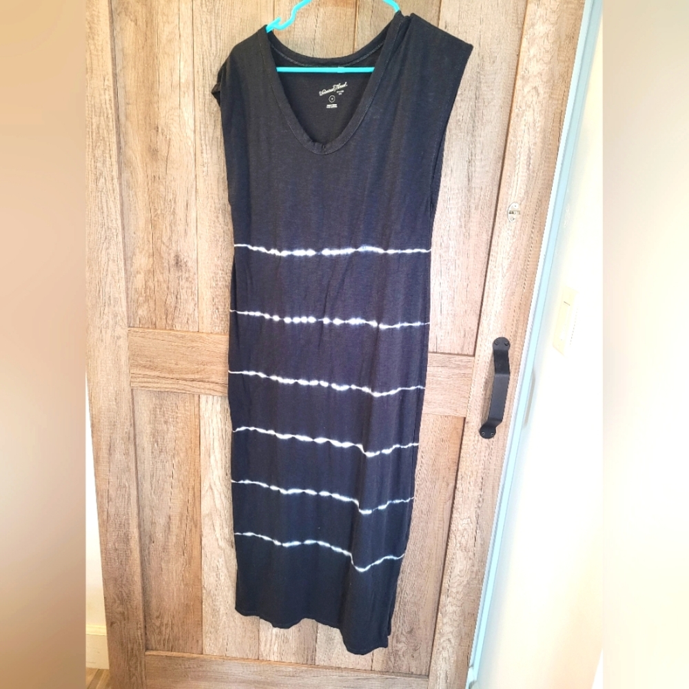 Universal Thread Maxi tie die dress, Small, Blue-black w/ white